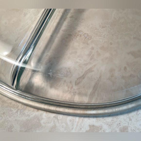 Vintage Pyrex ‘Snowflake’ pattern black #043 2 piece divided casserole set - Picture 9 of 13